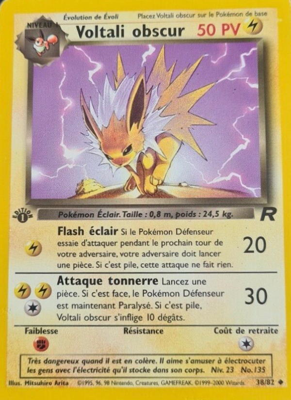 Voltali obscur 38 — Team Rocket (French Pokémon TCG card)